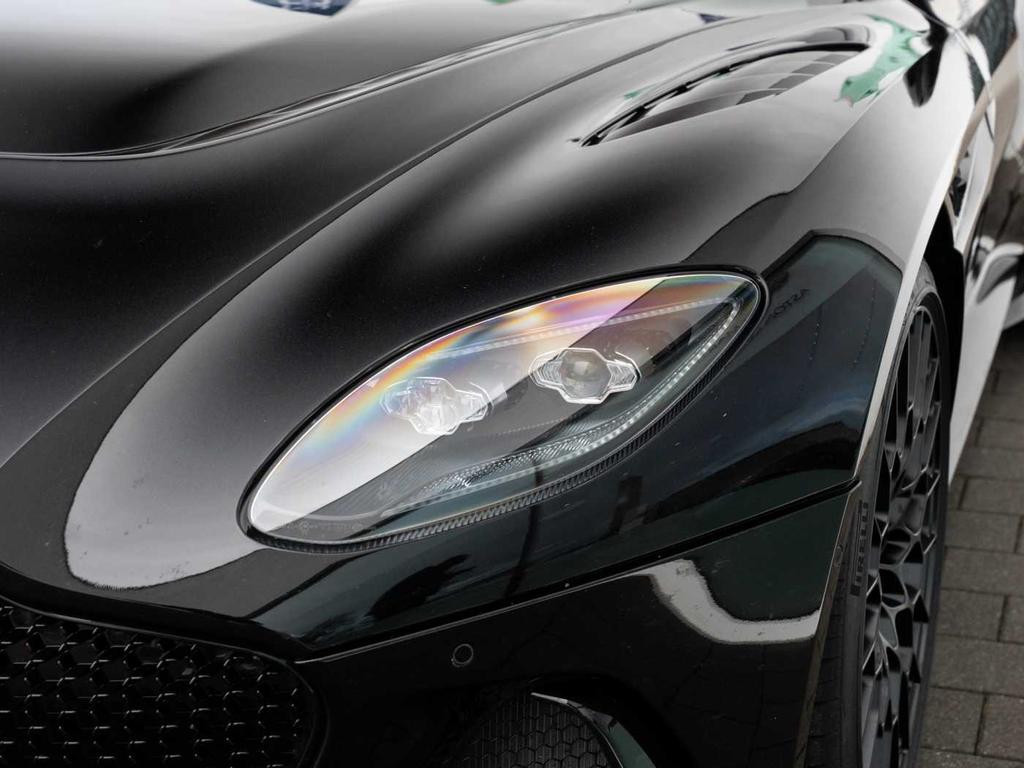 Aston Martin DBS