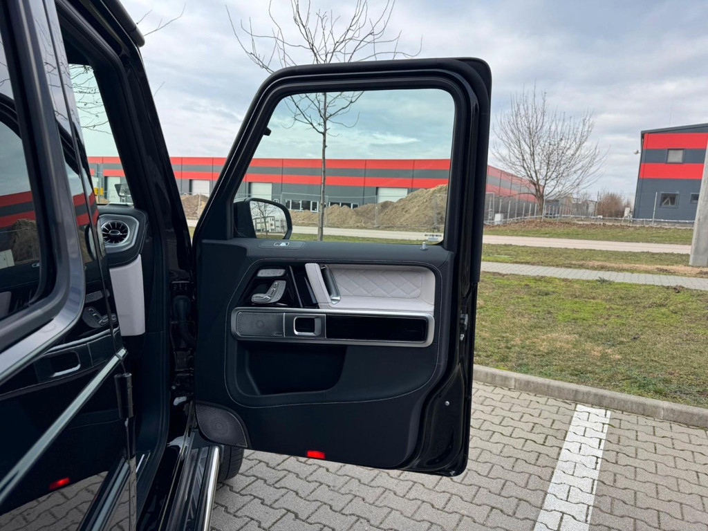 Mercedes-Benz G-Klasse