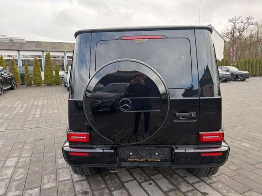 Mercedes-Benz G-Klasse