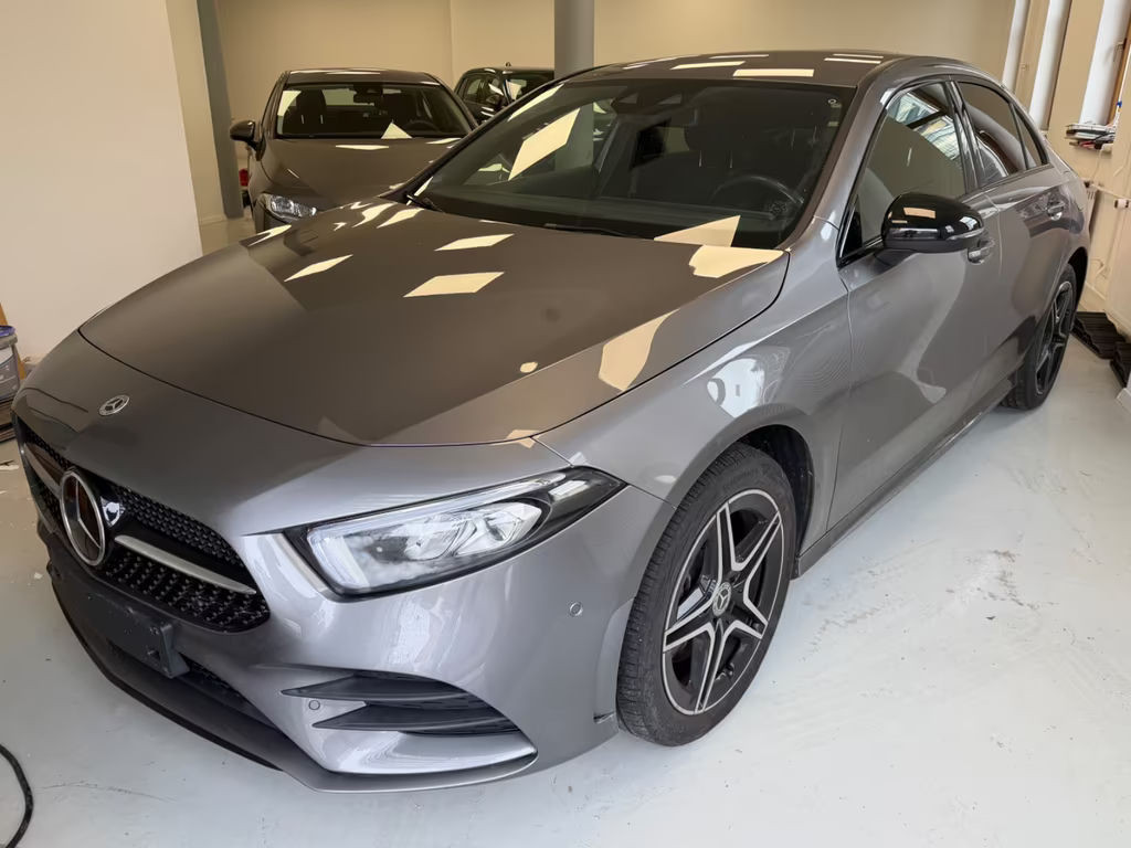 Mercedes-Benz A-Klasse A 250 AMG Line A 250 e