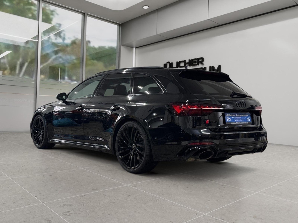 Audi RS4