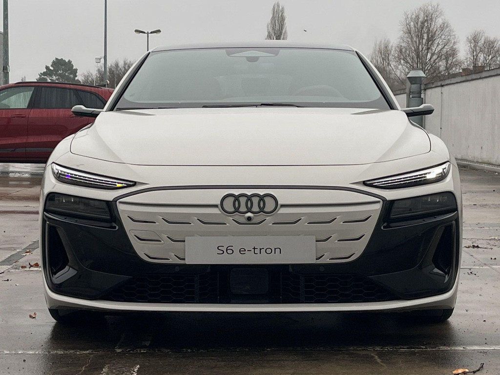 Audi S6 e-tron Avant Quattro