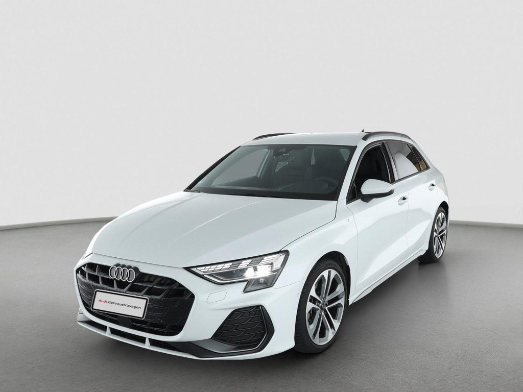Audi A3 Sportback Sedan S-Line 30 TFSI