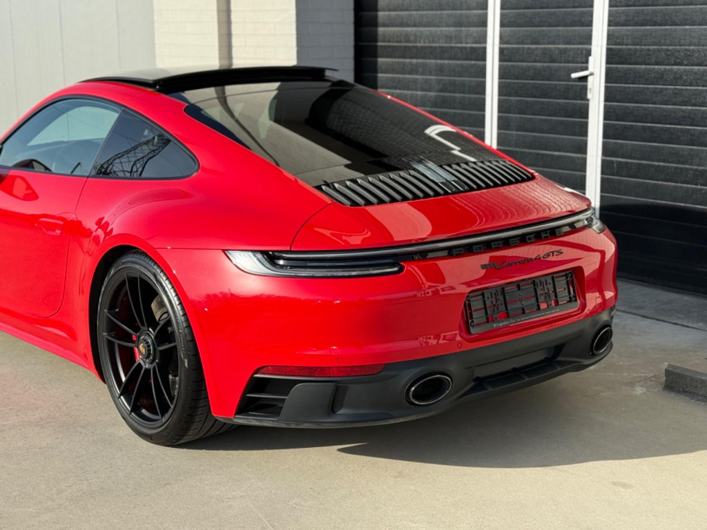 Porsche 992