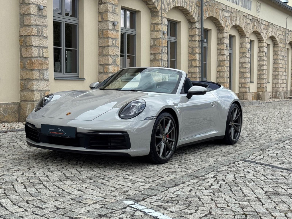 Porsche 992