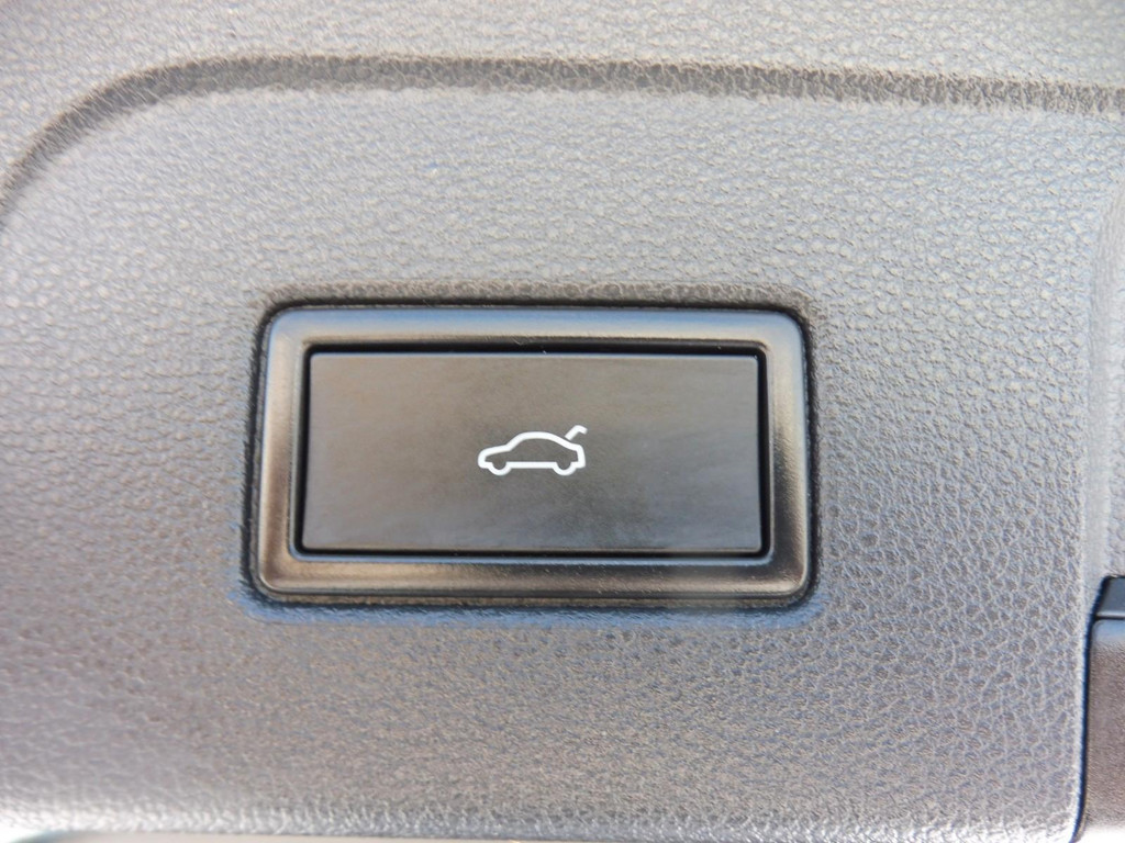 Volkswagen Touran DSG 2.0 TDI