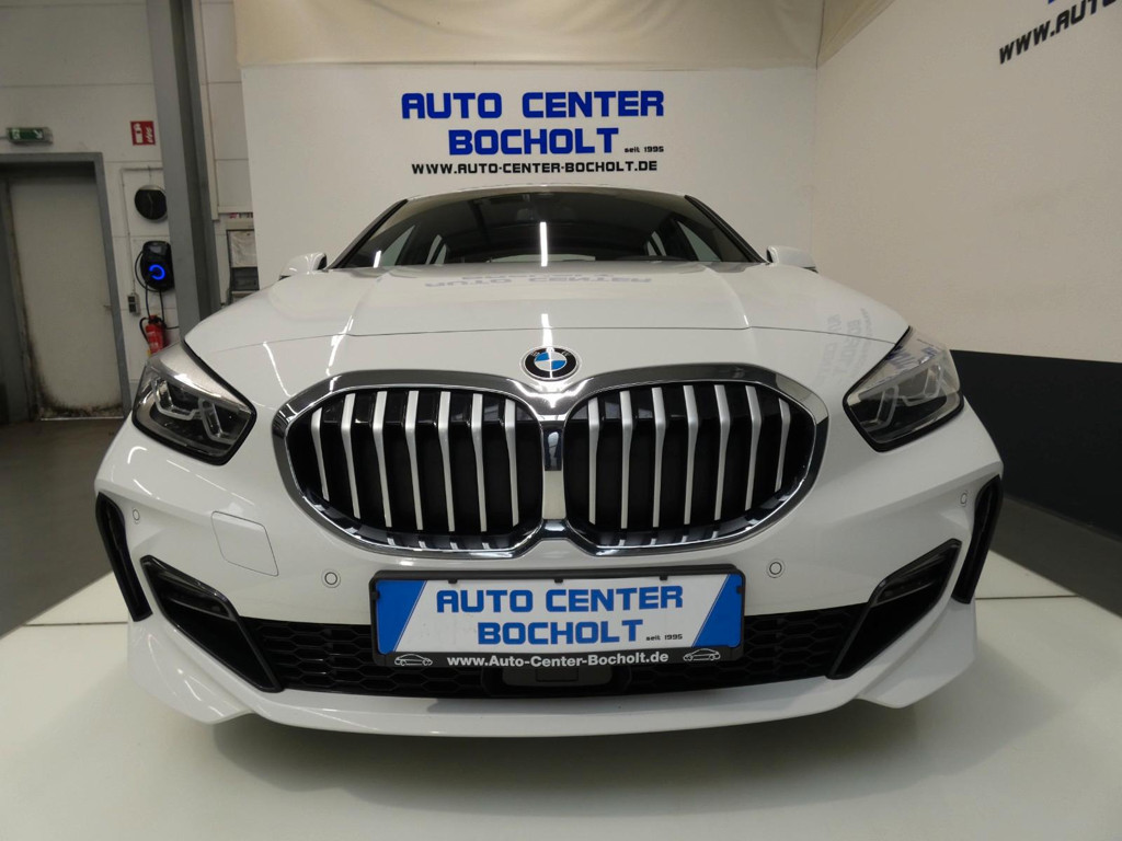 BMW 1 Serie 118 M-Sport Sedan 118i
