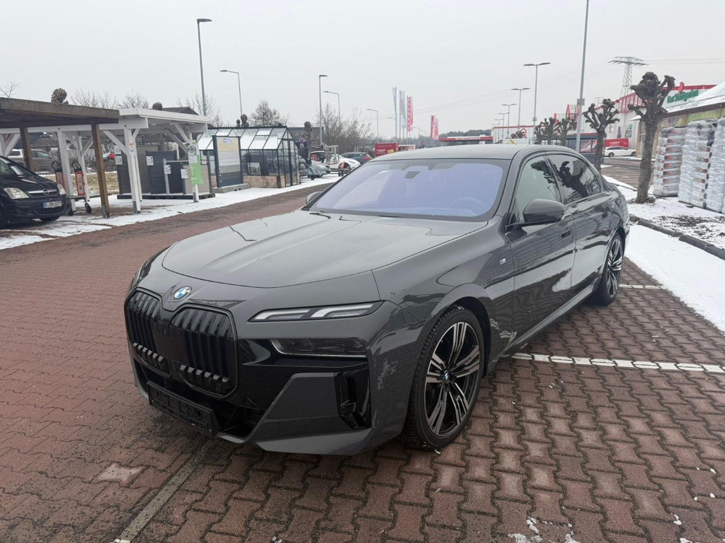 BMW 7 Serie 740 M-Sport xDrive Sedan 740d