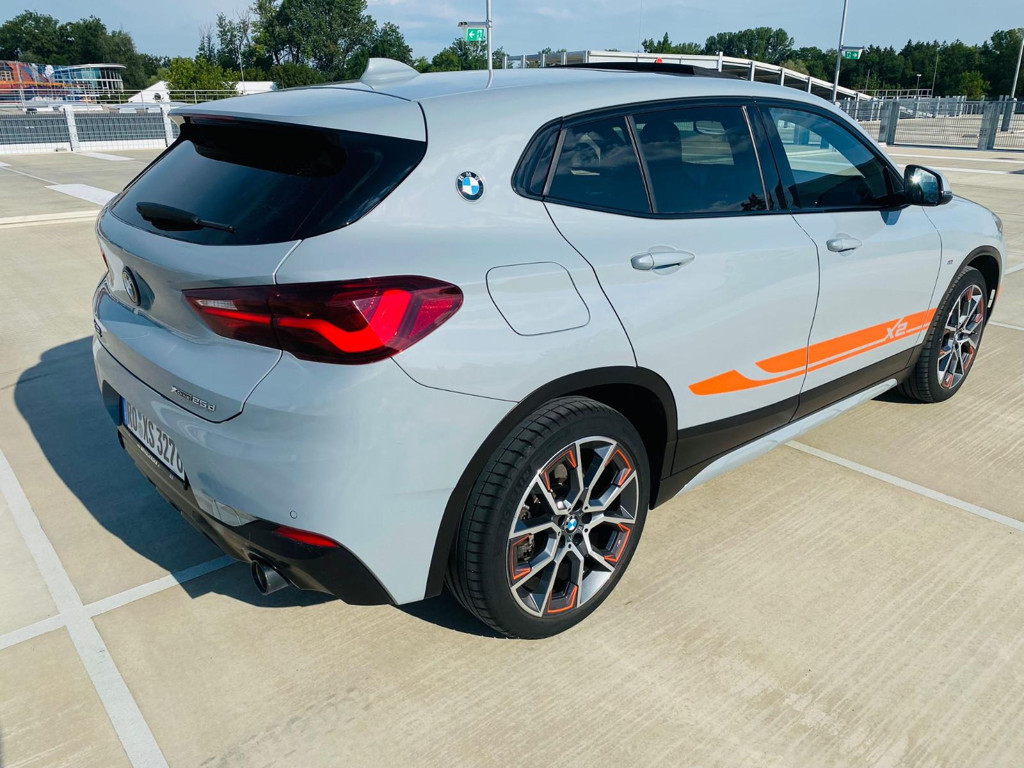 BMW X2