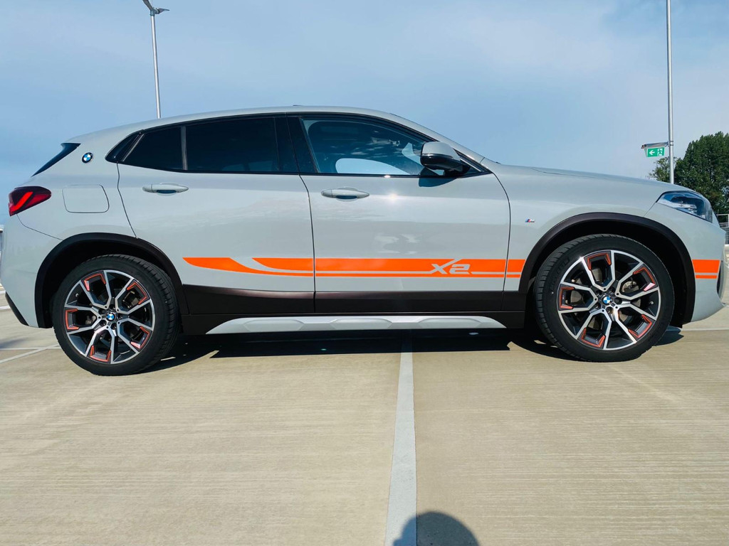 BMW X2
