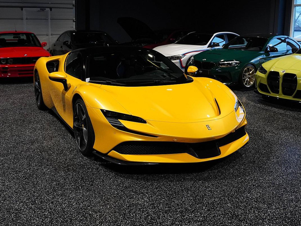 Ferrari SF90
