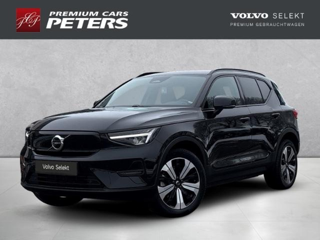 Volvo XC40 Plus Dark