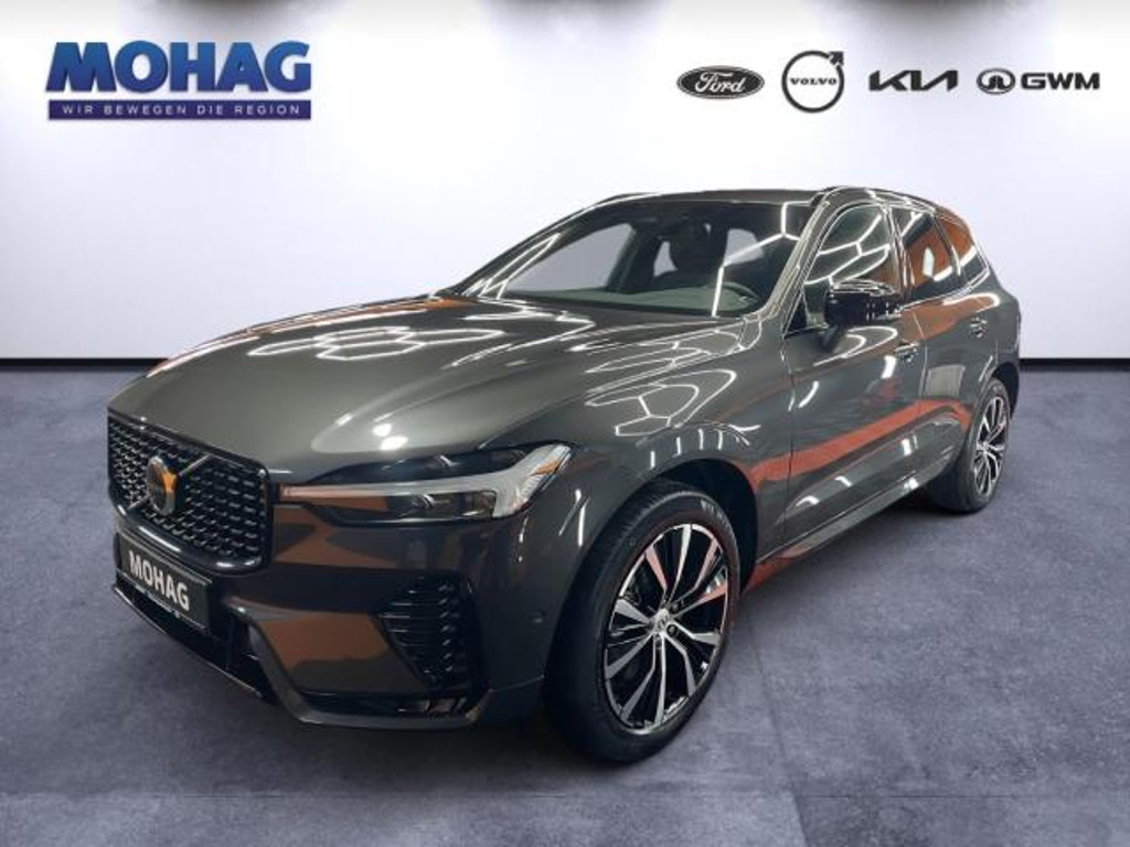 Volvo XC60 AWD Plus Dark