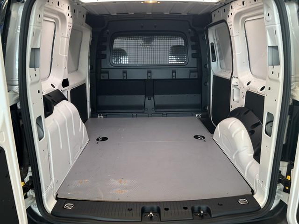 Volkswagen Caddy Cargo 1,5 TSI Heckflügeltüren AHK DAB