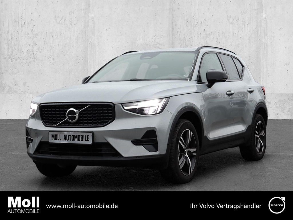 Volvo XC40 Plus Dark