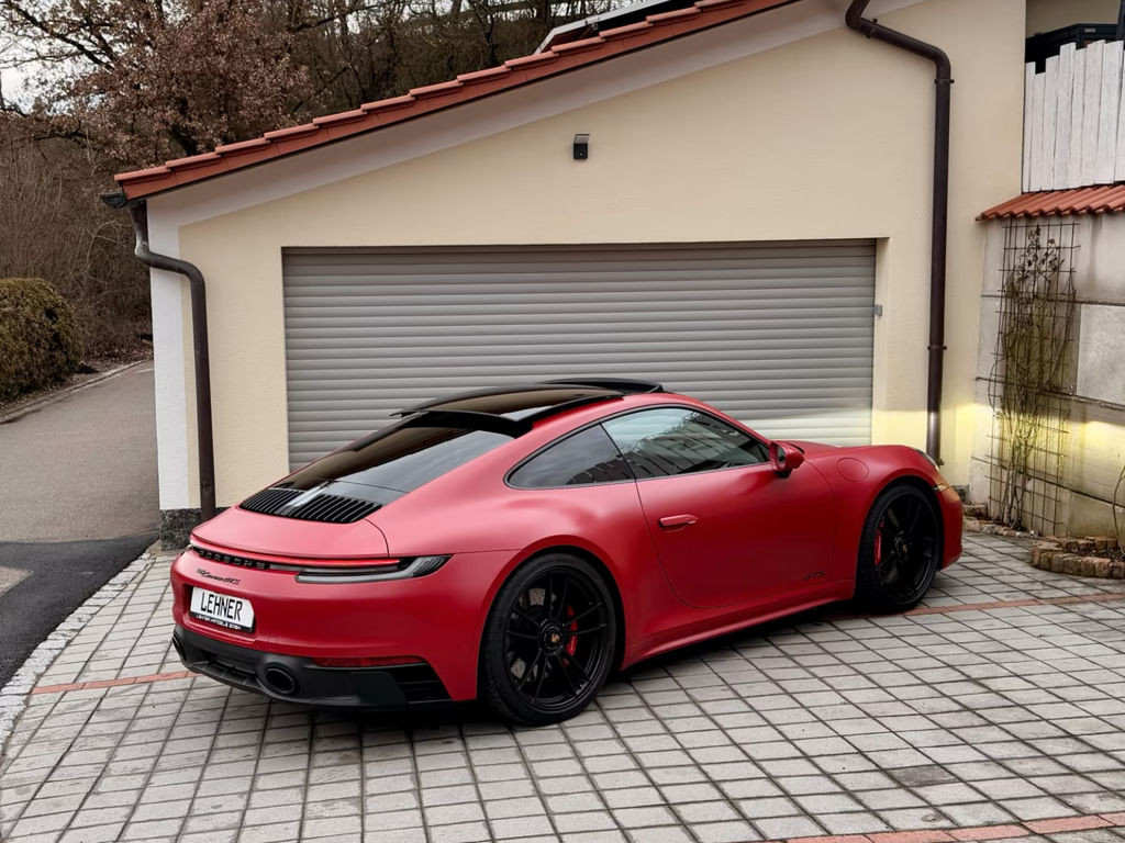 Porsche 992