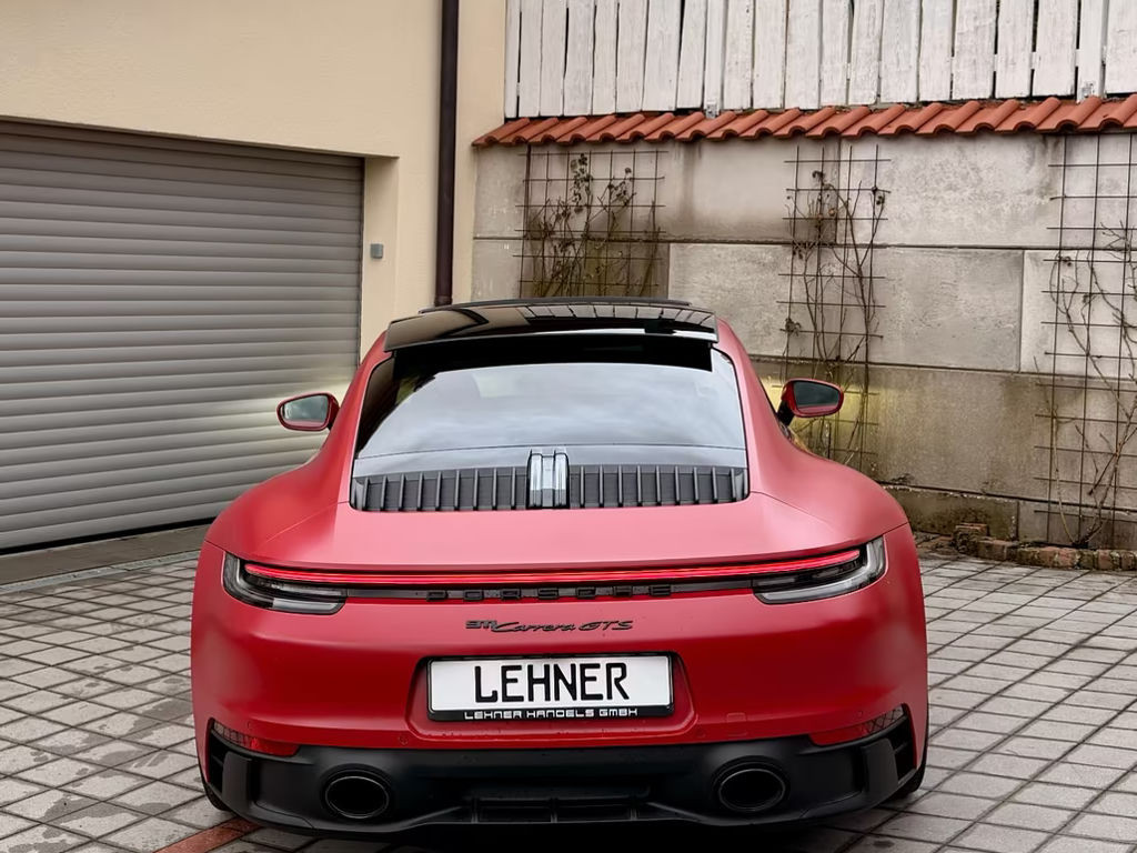 Porsche 992