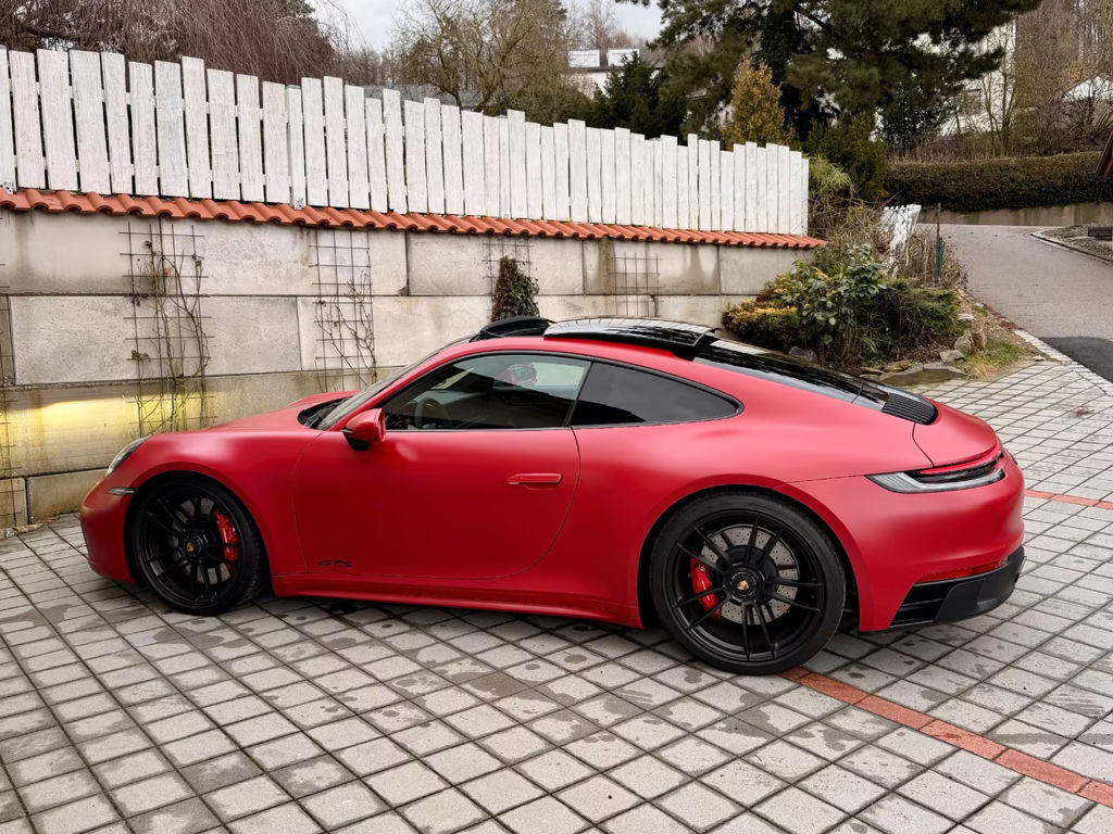 Porsche 992