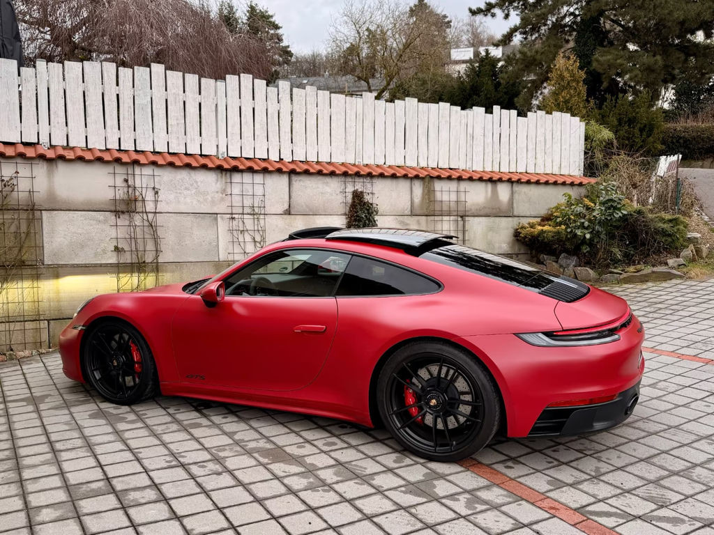 Porsche 992