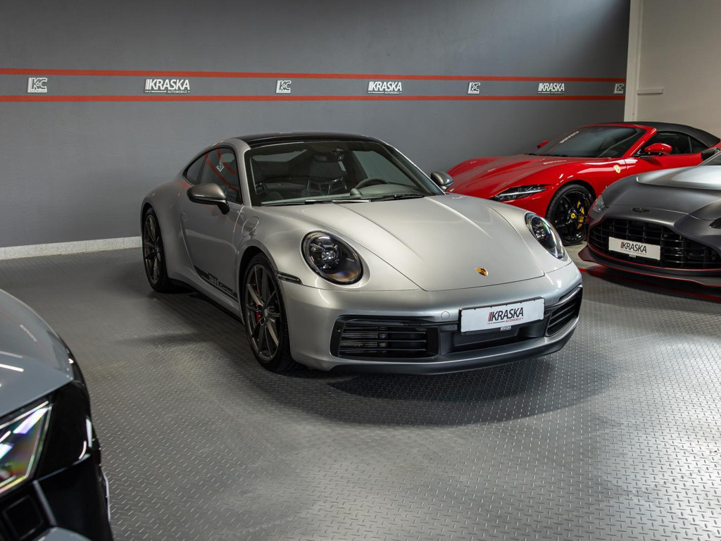 Porsche 992