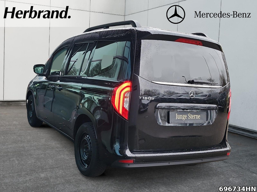 Mercedes-Benz T 180