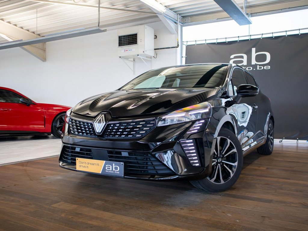 Renault Clio E-Tech Hybrid