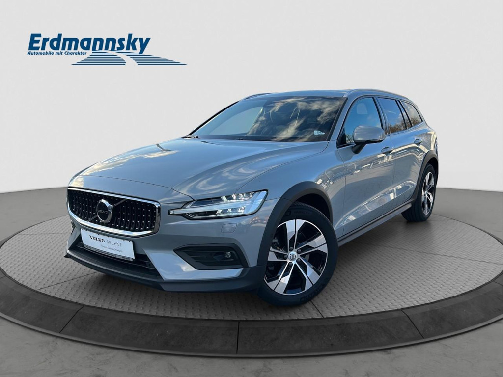 Volvo V60 Cross Country AWD Plus