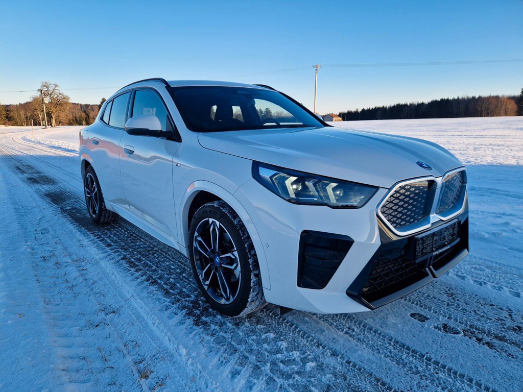 BMW iX2