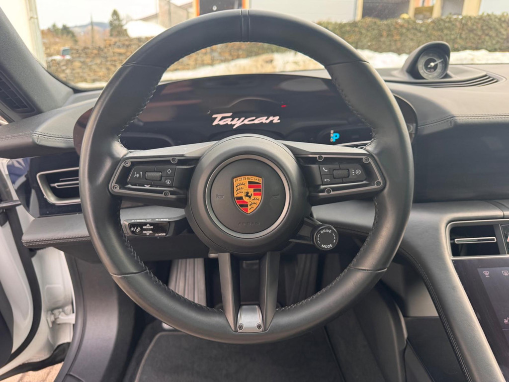 Porsche Taycan