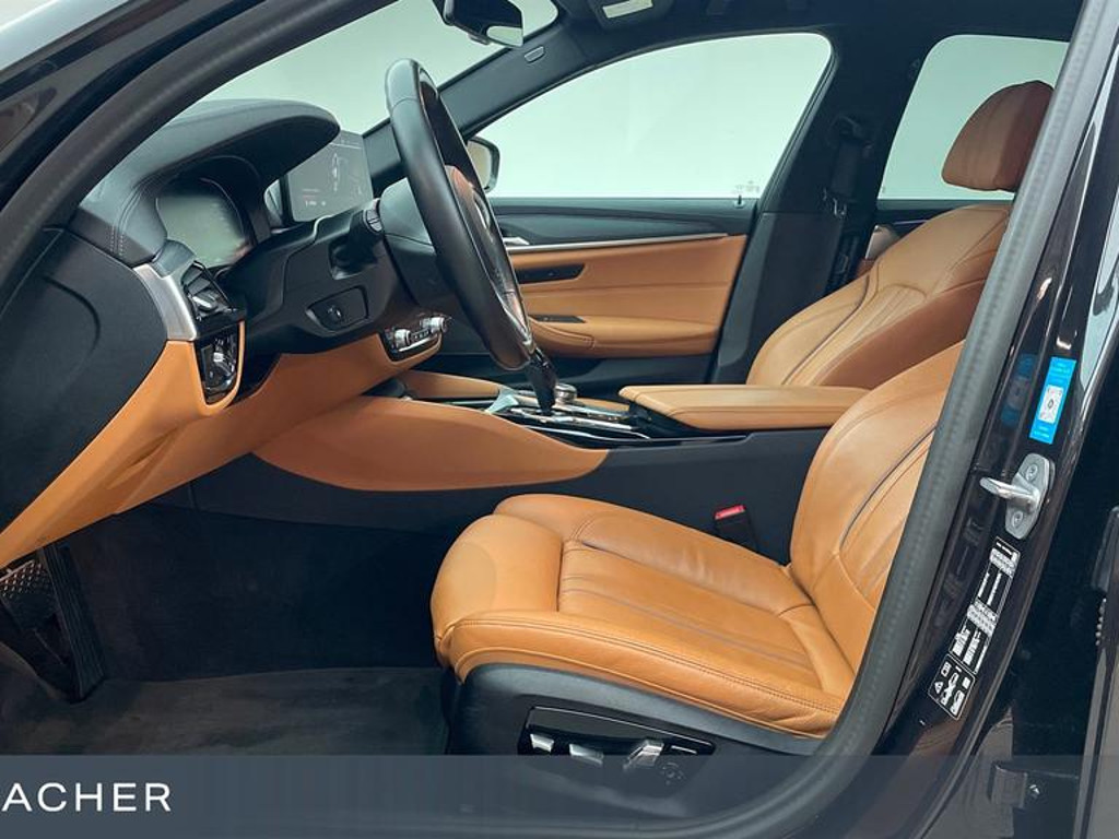 BMW 5 Serie 530 Luxury Line xDrive Sedan 530i