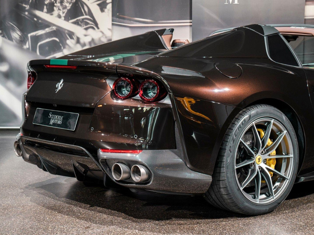 Ferrari 812
