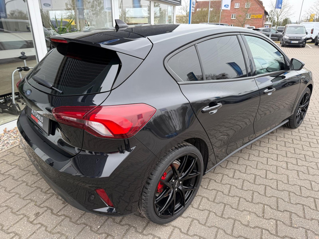 Ford Focus Cool & Connect