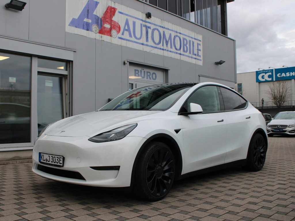 Tesla Model Y Performance Dual Motor AWD