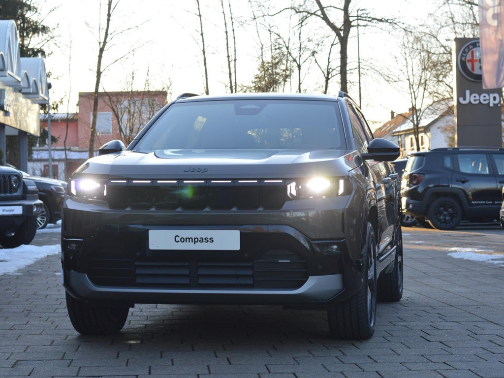 Jeep Compass Elektro 157 kW First Edition