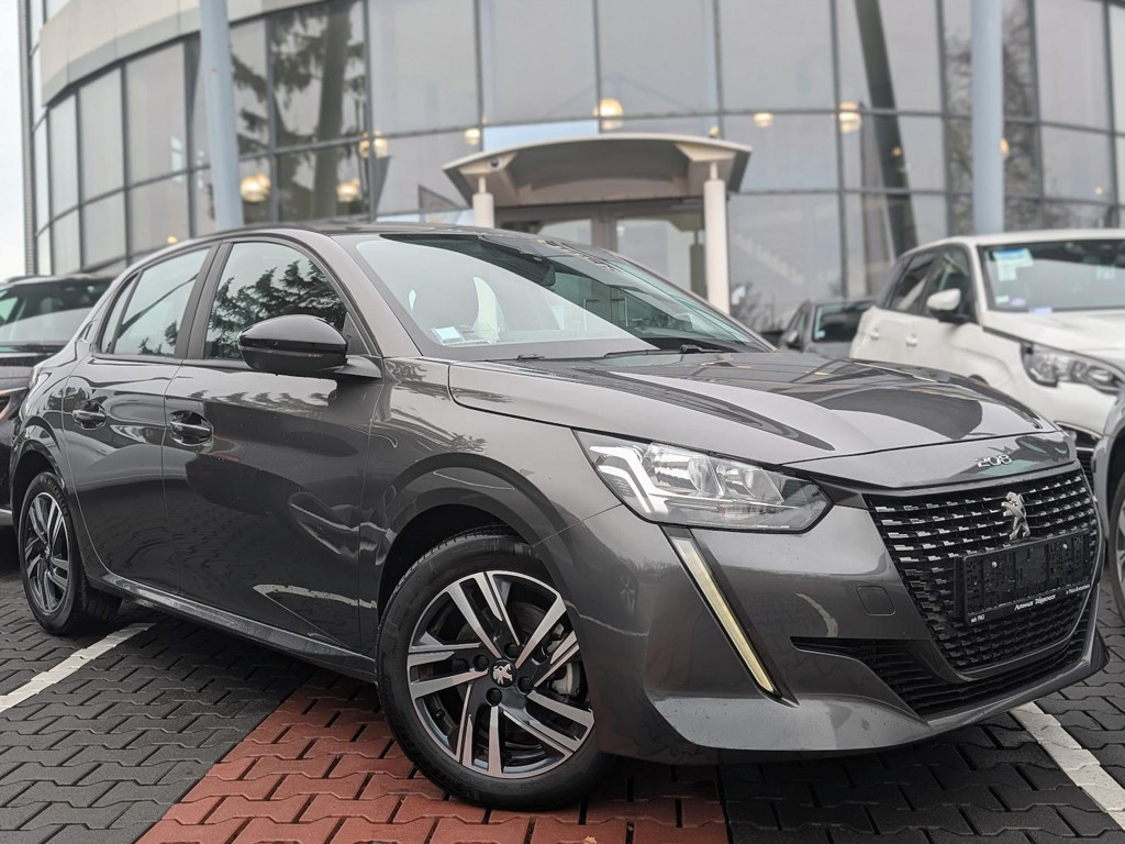 Peugeot 208 NAVI. Kamera. PDC. 16-Zoll