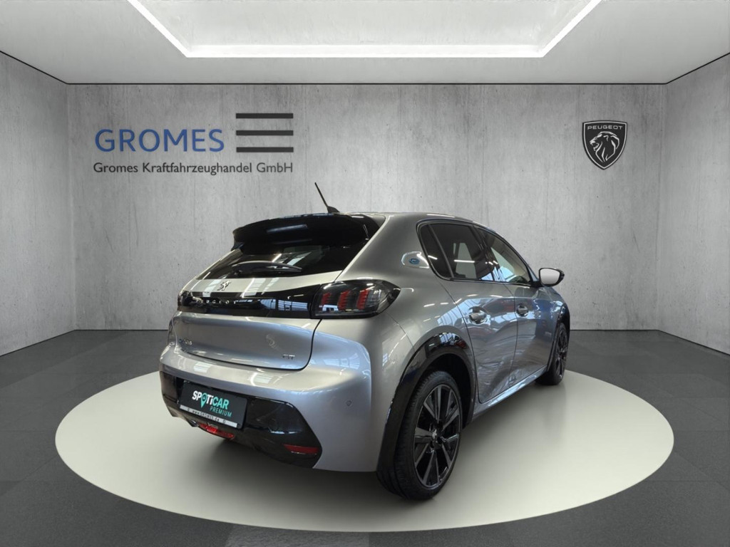 Peugeot e-208