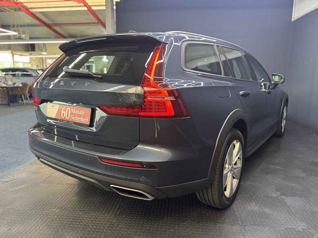 Volvo V60 Cross Country