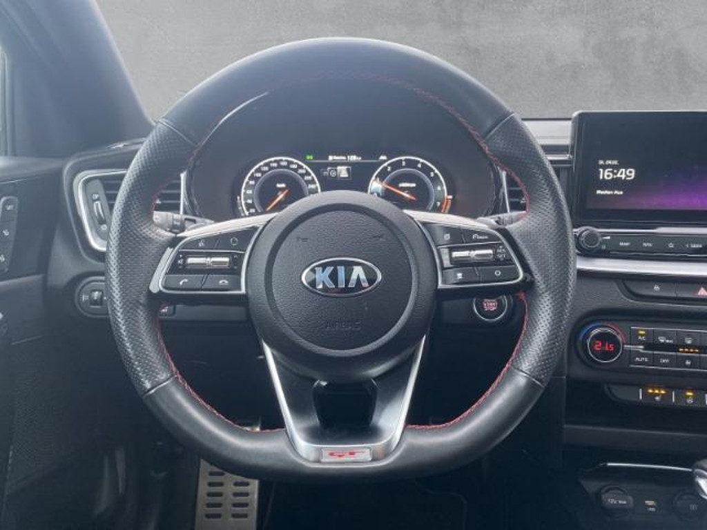 Kia ProCeed