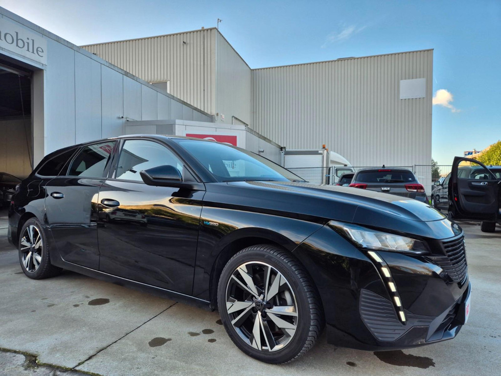 Peugeot 308 SW Hybrid EAT8
