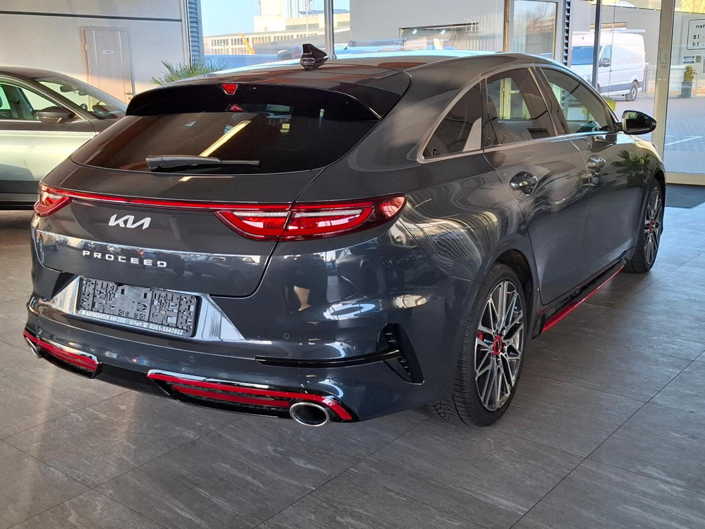 Kia ProCeed