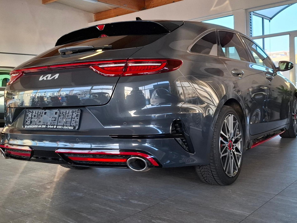 Kia ProCeed