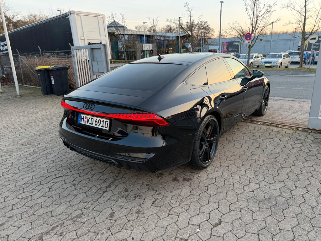 Audi S7