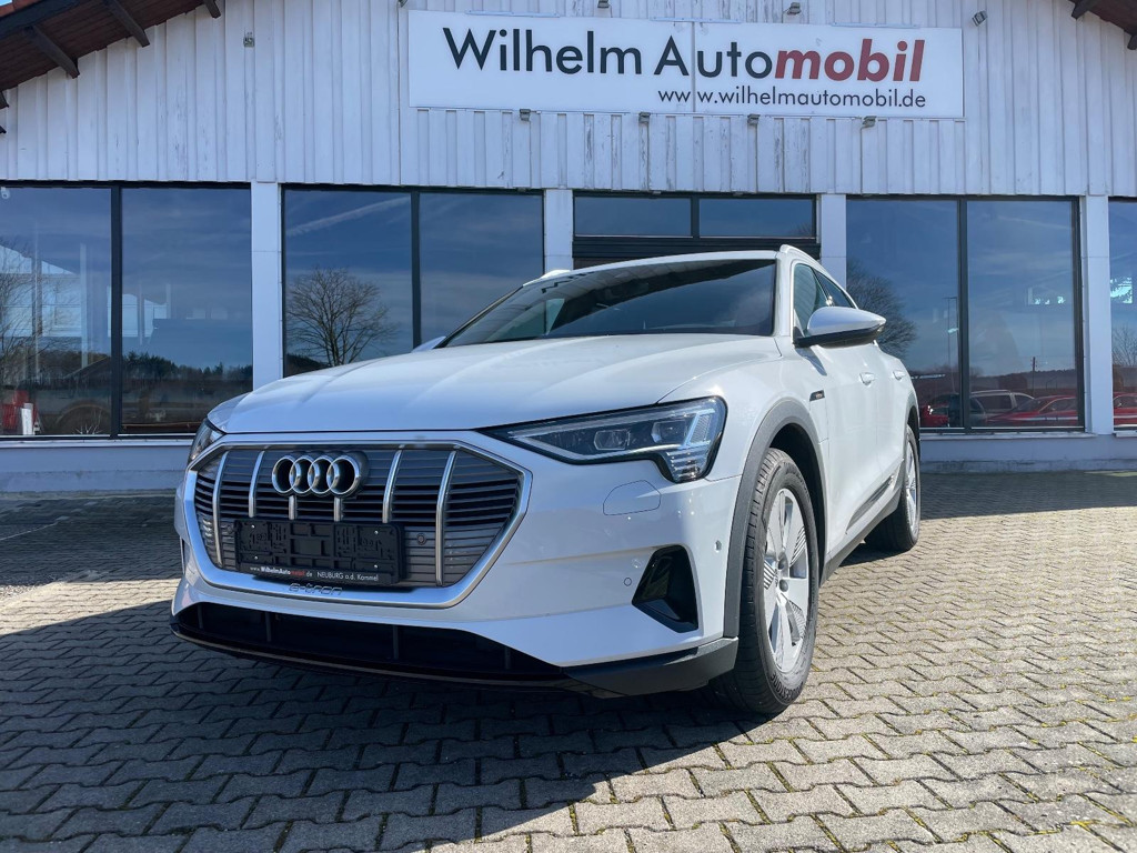 Audi e-tron Quattro Sport 50