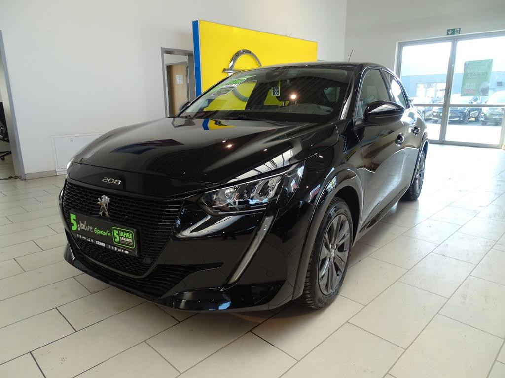 Peugeot e-208