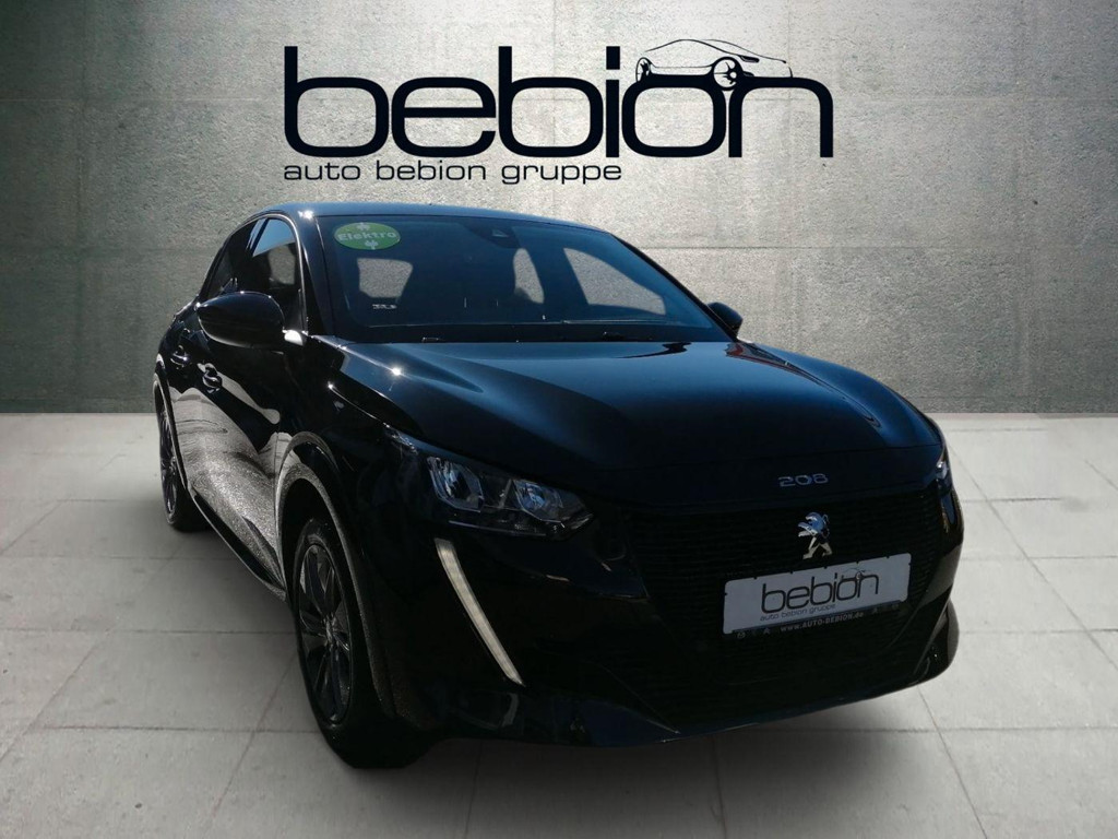 Peugeot e-208