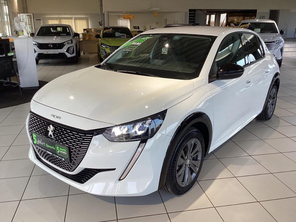 Peugeot e-208