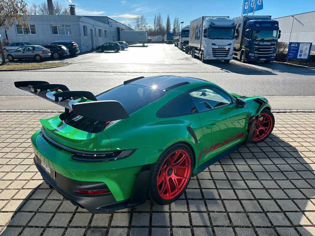 Porsche 992