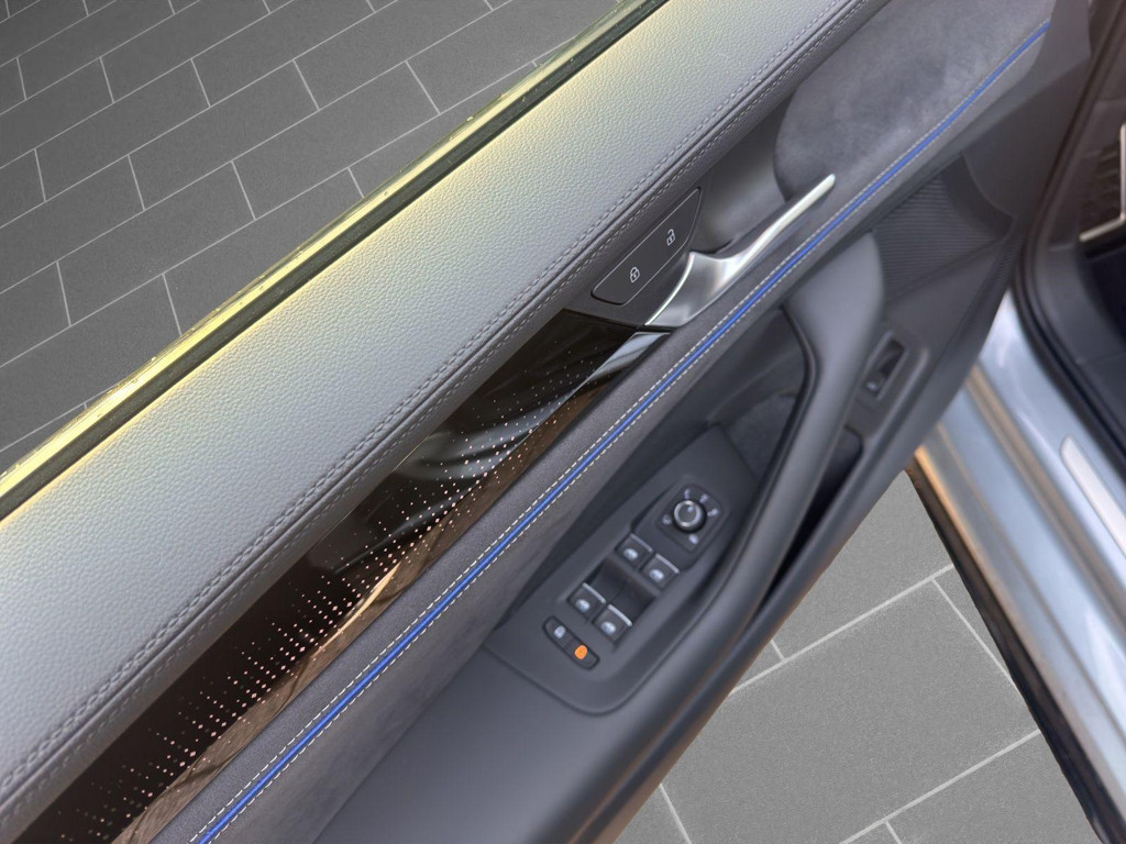 Volkswagen Passat DSG R-Line IQ.Drive