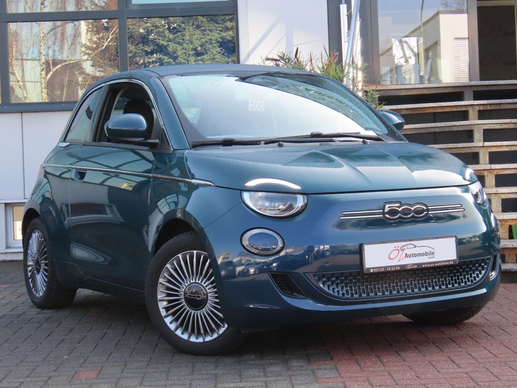 Fiat 500e 41 kWh Klimaauto. Sonderlack. CarPlay