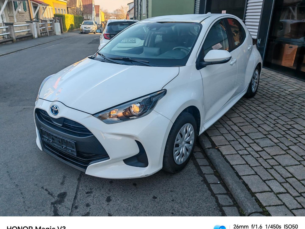 Toyota Yaris Business Hybride